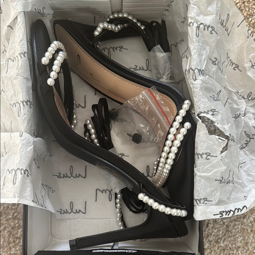 Lulu’s Pearl Black and White Strappy Heels - Picture 4 of 5